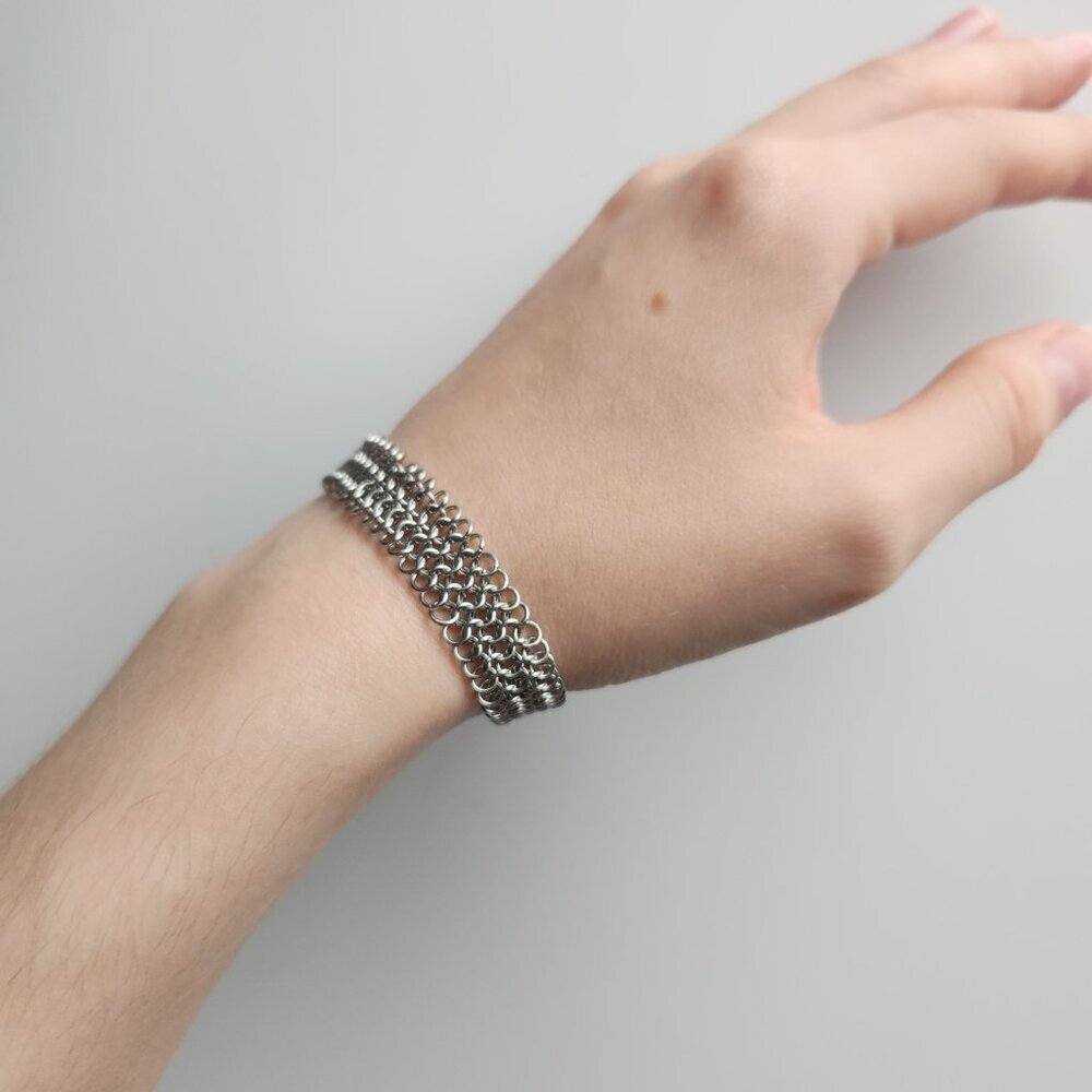 Vintage unique modern medieval dainty silver chain mail bracelet - Picture 6 of 13